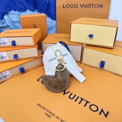 Брелок Louis Vuitton Shaped Like Ears "Brown" фото № 7