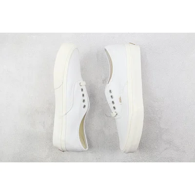 Vans Authentic "Triple White" фото № 6