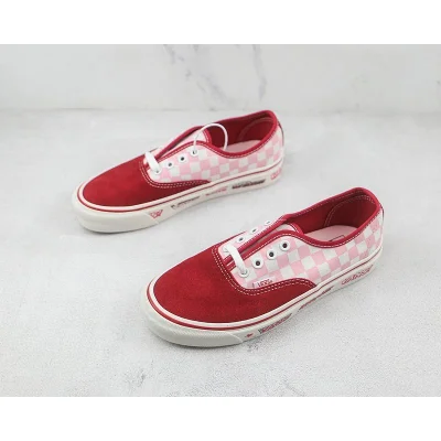 Vans Authentic "Pink Checkboard/Red" фото № 5 Vans Authentic "Pink Checkboard/Red" фото № 5