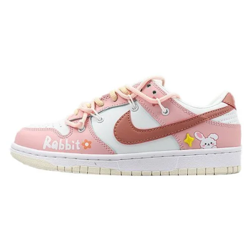 Nike SB Dunk Low "Rabbit"
