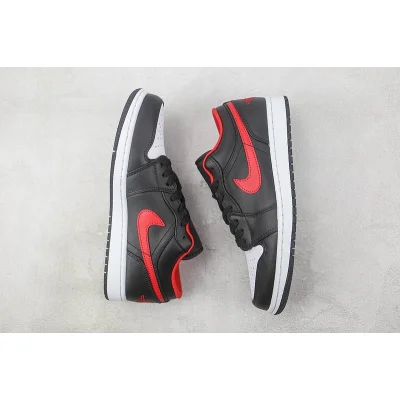 Air Jordan 1 Low "White Toe" фото № 6