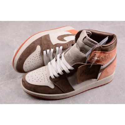 Air Jordan 1 High OG WMNS "Dusted Clay" фото № 2 Air Jordan 1 High OG WMNS "Dusted Clay" фото № 2