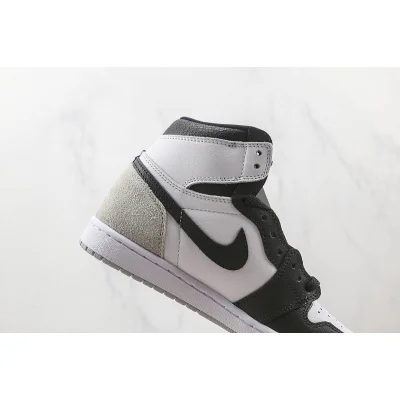 Air Jordan 1 High "Black/White" фото № 4