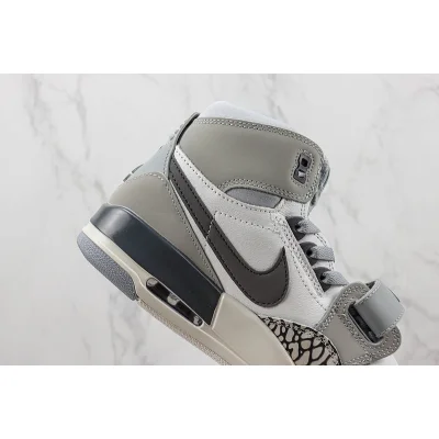 Air Jordan Legacy 312 "Wolf Grey" фото № 3