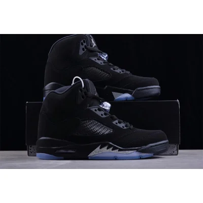 Air Jordan 5 Retro SE "Black Cat" фото № 7