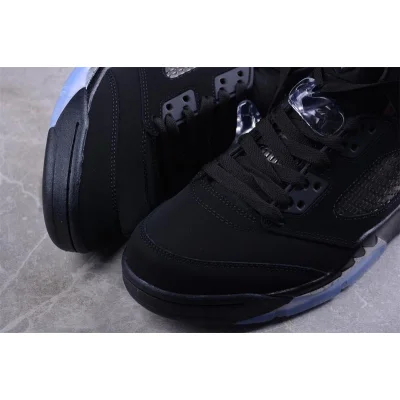 Air Jordan 5 Retro SE "Black Cat" фото № 4