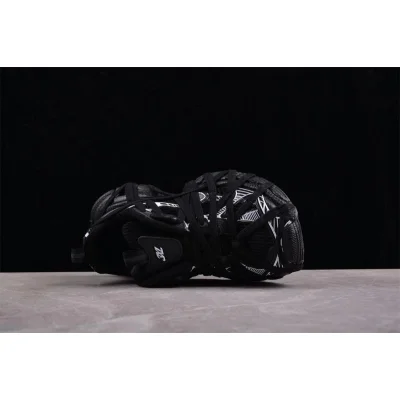 Balenciaga 3XL Sneaker "Worn-Out/Black/White" фото № 6 Balenciaga 3XL Sneaker "Worn-Out/Black/White" фото № 6