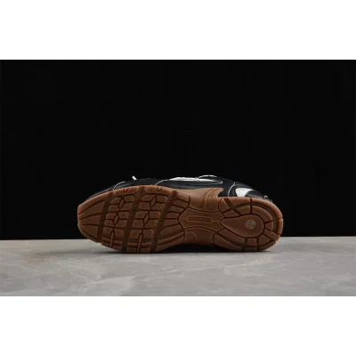 Miu Miu X New Balance 530 "Black/White" фото № 4