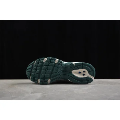 New ﻿Balance U740GR2 "White/Marsh Green" фото № 4