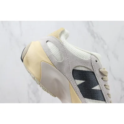 New Balance Warped Runner "Sea Salt Sandstone" фото № 4