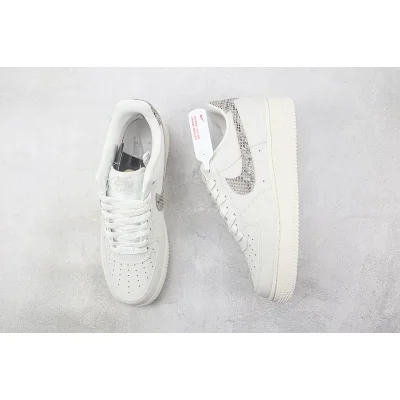 Nike Air Force 1 Low "Snakeskin Phantom" фото № 7 Nike Air Force 1 Low "Snakeskin Phantom" фото № 7