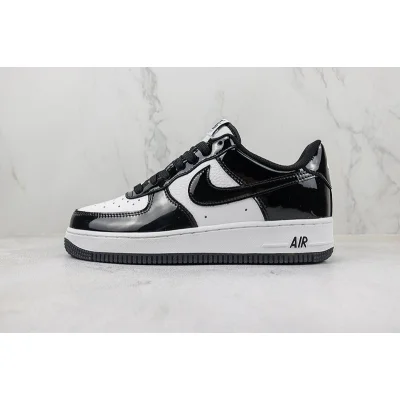 Nike Air Force 1 Low "Lacquered Black/White" фото № 2 Nike Air Force 1 Low "Lacquered Black/White" фото № 2
