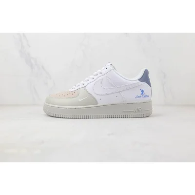 Louis Vuitton x Nike Air Force 1 Low "White/Beige/Haze Blue" фото № 2