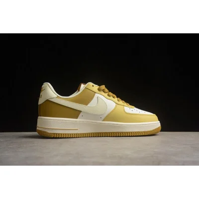 Nike Air Force 1 "Golden Cream" фото № 5