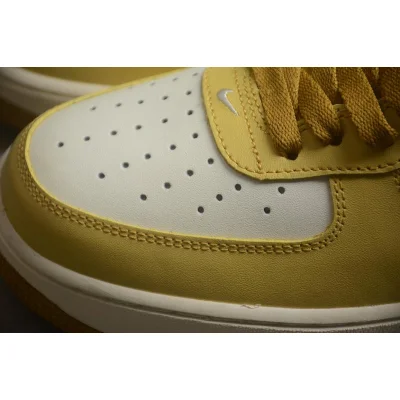 Nike Air Force 1 "Golden Cream" фото № 3