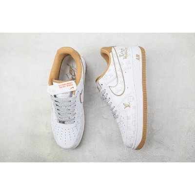 Louis Vuitton x Nike Air Force 1 Low "White/Mocha Brown" фото № 7