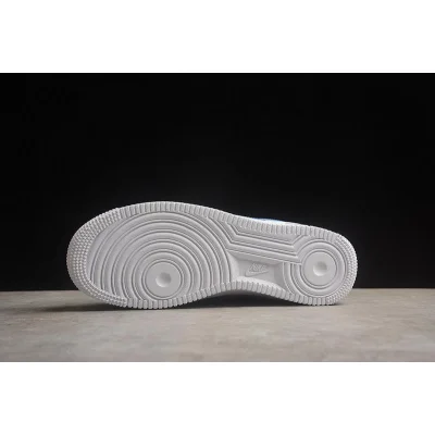 Nike Air Force 1 "Blue Ice" фото № 8 Nike Air Force 1 "Blue Ice" фото № 8