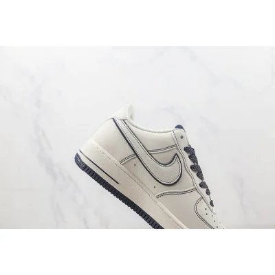 Undefeated x Nike Air Force 1 07 Low "Hidden Dark Blue" фото № 3