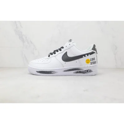 Nike Air Force 1 Low 07 "Love Story" фото № 2