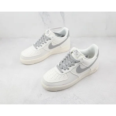 Nike Air Force 1 Low "White/Neutral Grey" фото № 5