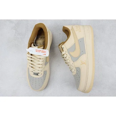 Louis Vuitton x Nike Air Force 1 Low "Beige/Grey/Brown" фото № 7 Louis Vuitton x Nike Air Force 1 Low "Beige/Grey/Brown" фото № 7