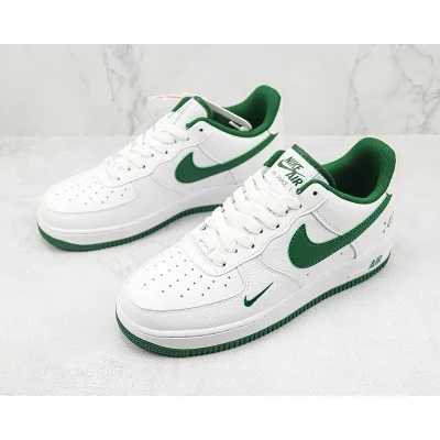 Nike Air Force 1 Low "40th Anniversary/White/University Green" фото № 5 Nike Air Force 1 Low "40th Anniversary/White/University Green" фото № 5