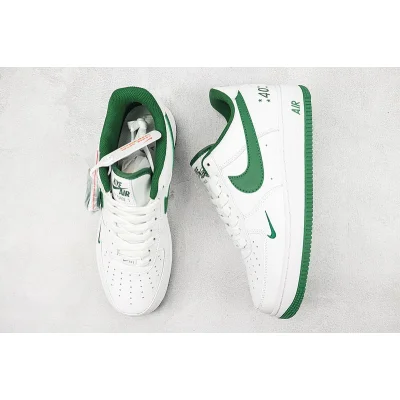 Nike Air Force 1 Low "40th Anniversary/White/University Green" фото № 7 Nike Air Force 1 Low "40th Anniversary/White/University Green" фото № 7