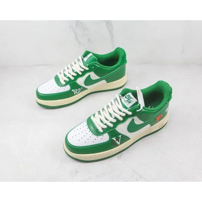Nike Air Force 1 Low "Good Bye White/Pine Green" фото № 5 Nike Air Force 1 Low "Good Bye White/Pine Green" фото № 5