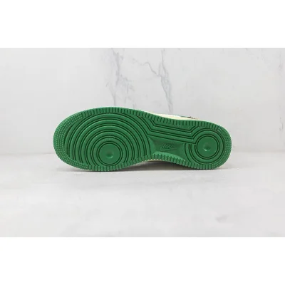 Nike Air Force 1 Low "Good Bye White/Pine Green" фото № 8 Nike Air Force 1 Low "Good Bye White/Pine Green" фото № 8