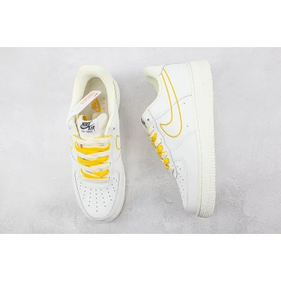 Nike Air Force 1 Low "Rice White/Stitch Yellow" фото № 6