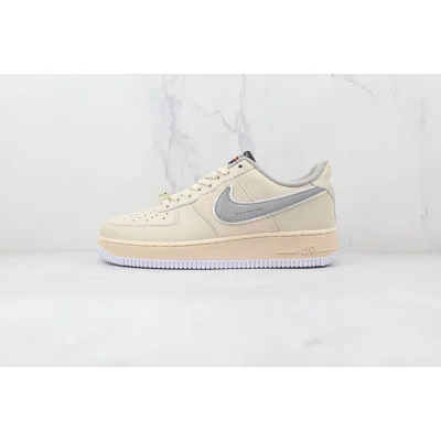 Nike Air Force 1 "Chalk" фото № 2 Nike Air Force 1 "Chalk" фото № 2