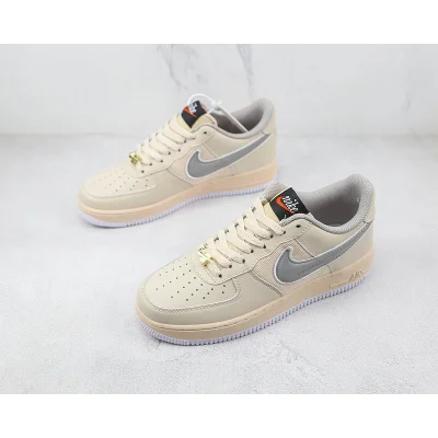 Nike Air Force 1 "Chalk" фото № 5 Nike Air Force 1 "Chalk" фото № 5