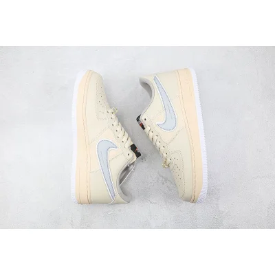 Nike Air Force 1 "Chalk" фото № 6 Nike Air Force 1 "Chalk" фото № 6