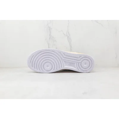 Nike Air Force 1 "Chalk" фото № 8 Nike Air Force 1 "Chalk" фото № 8