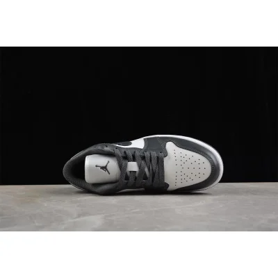 Nike Air Jordan 1 Low "Grey/White" фото № 3 Nike Air Jordan 1 Low "Grey/White" фото № 3
