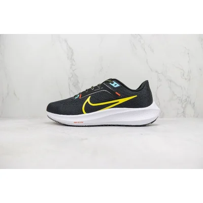 Nike Air Zoom Pegasus 40 "Black/Yellow Swoosh" фото № 2
