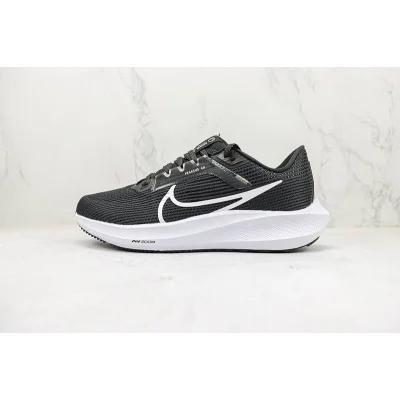 Nike Air Zoom Pegasus 40 "Black/White" фото № 2 Nike Air Zoom Pegasus 40 "Black/White" фото № 2