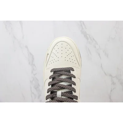 A Bathing Ape x Nike Dunk Low "Matte Brown/Cream/Mini Swooshes" фото № 4