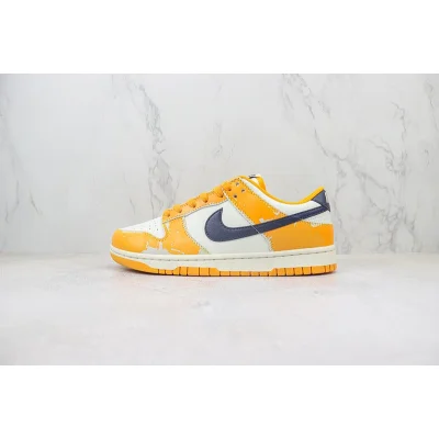 Nike Dunk Low "Wear and Tear/Yellow" фото № 2