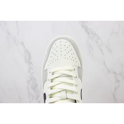 Louis Vuitton x Nike Dunk Low "Simplified White/Crow Black/Grey" фото № 4