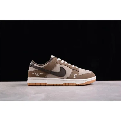 Off White x Louis Vuitton x Nike SB Dunk Low "Brown Gum" фото № 8 Off White x Louis Vuitton x Nike SB Dunk Low "Brown Gum" фото № 8