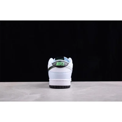 Nike Dunk Low "Grey/Green Strike" фото № 2 Nike Dunk Low "Grey/Green Strike" фото № 2