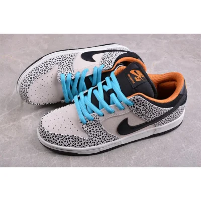 Nike SB Dunk Low Pro Electric "Phantom and Black" фото № 3