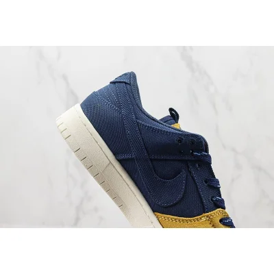 Nike SB Dunk Low Pro PRM "90s Backpack" фото № 3