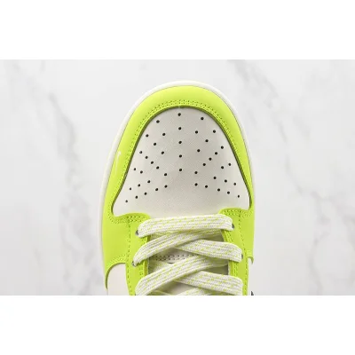 Nike SB Dunk Low "Frog Prince" фото № 3 Nike SB Dunk Low "Frog Prince" фото № 3