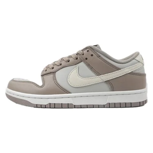 Nike Dunk Low "Bone Beige"