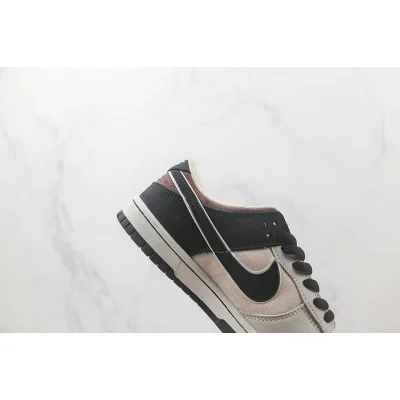 Otomo Katsuhiro x Nike SB Dunk Low "Steamboy OST/Beige/Black" фото № 3