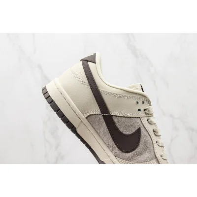 Louis Vuitton x Nike SB Dunk Low "Virgil" фото № 3
