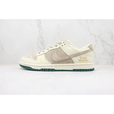 Louis Vuitton x Nike Dunk Low "Ivory/Green/Beige" фото № 2