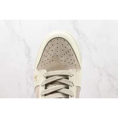 Louis Vuitton x Nike Dunk Low "Ivory/Green/Beige" фото № 4